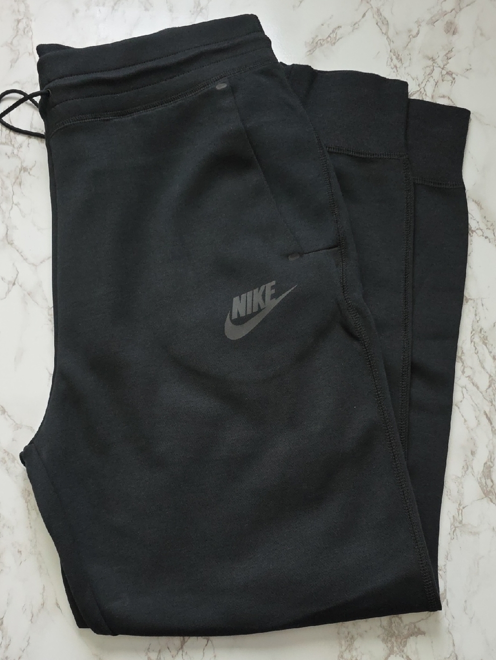 Nike Sportswear Tech Fleece sz L (nwt)